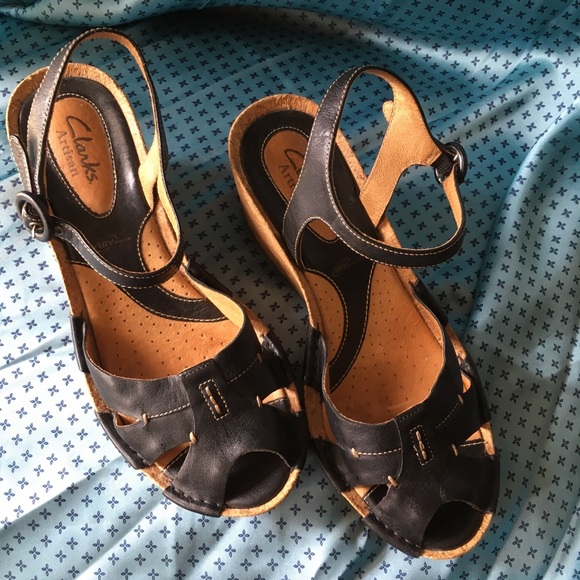 clarks black wedge sandals